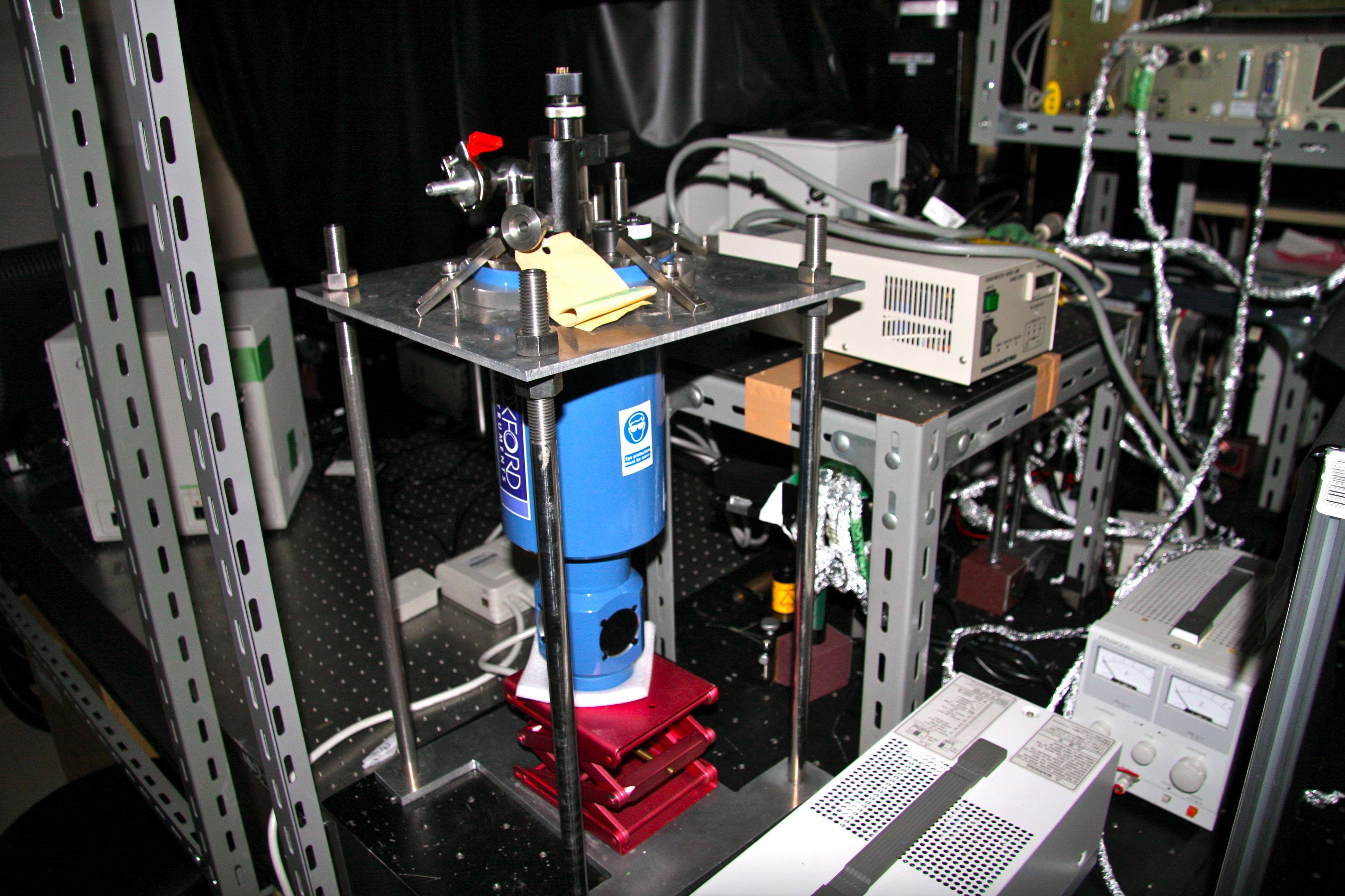 Stark spectrometer